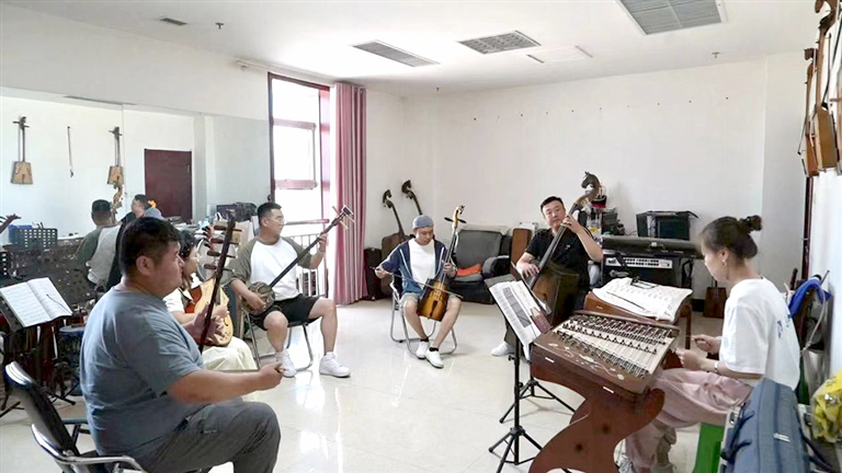 1689128674436027879.jpg 0712006_002_01_s.jpg