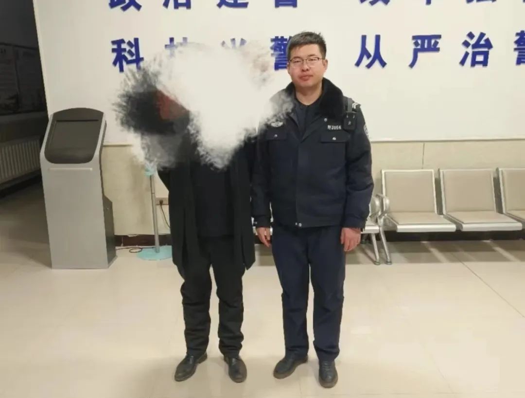 1701137599341009854.jpg 1701137599341009854.jpg