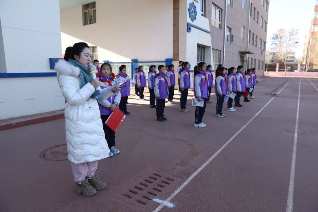 1701767298377026882.jpg 1701767298377026882.jpg