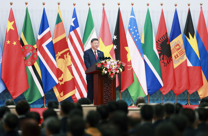 10月13日上午,国家主席习近平在北京国家会议中心出席全球妇女峰会开幕式并发表主旨讲话。新华社记者 丁海涛 摄