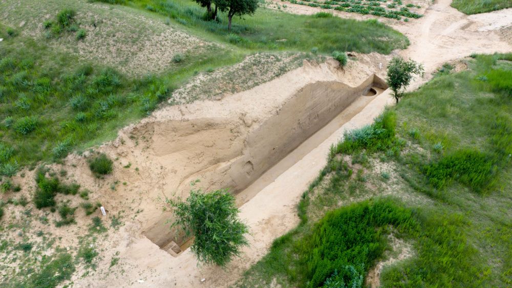 这是土城子遗址古城的底层剖面。新华社记者 马金瑞 摄