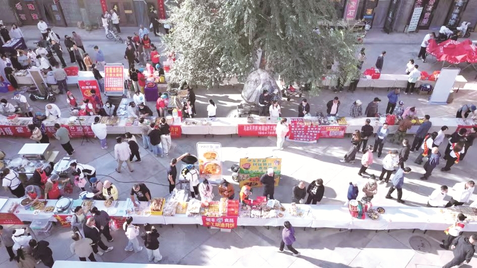 在河套文化街举办月饼大赛