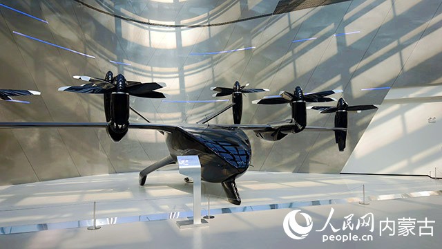 小鹏汇天研发中心展示的飞行载具 人民网记者 张力洋摄