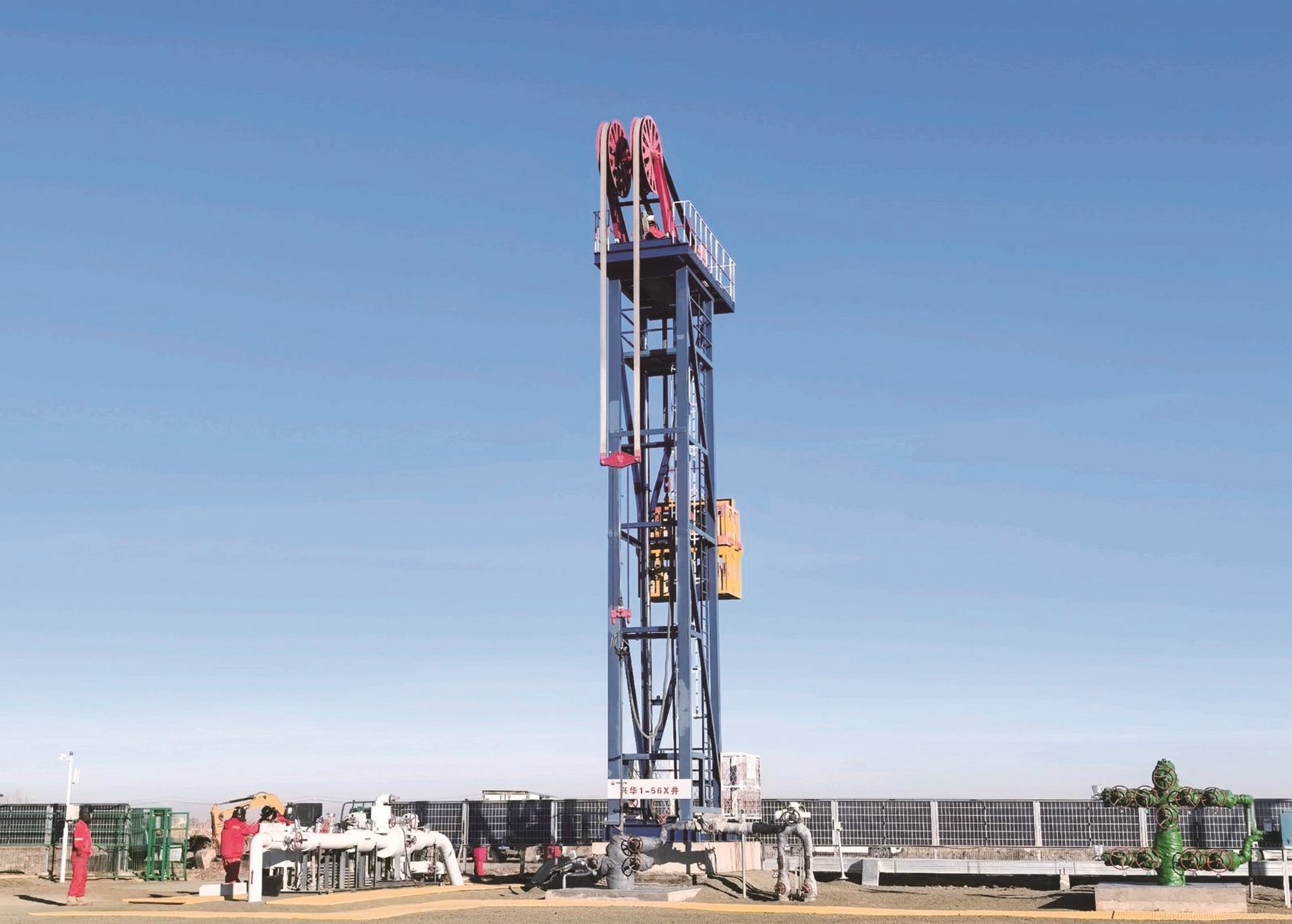 原油开采作业现场