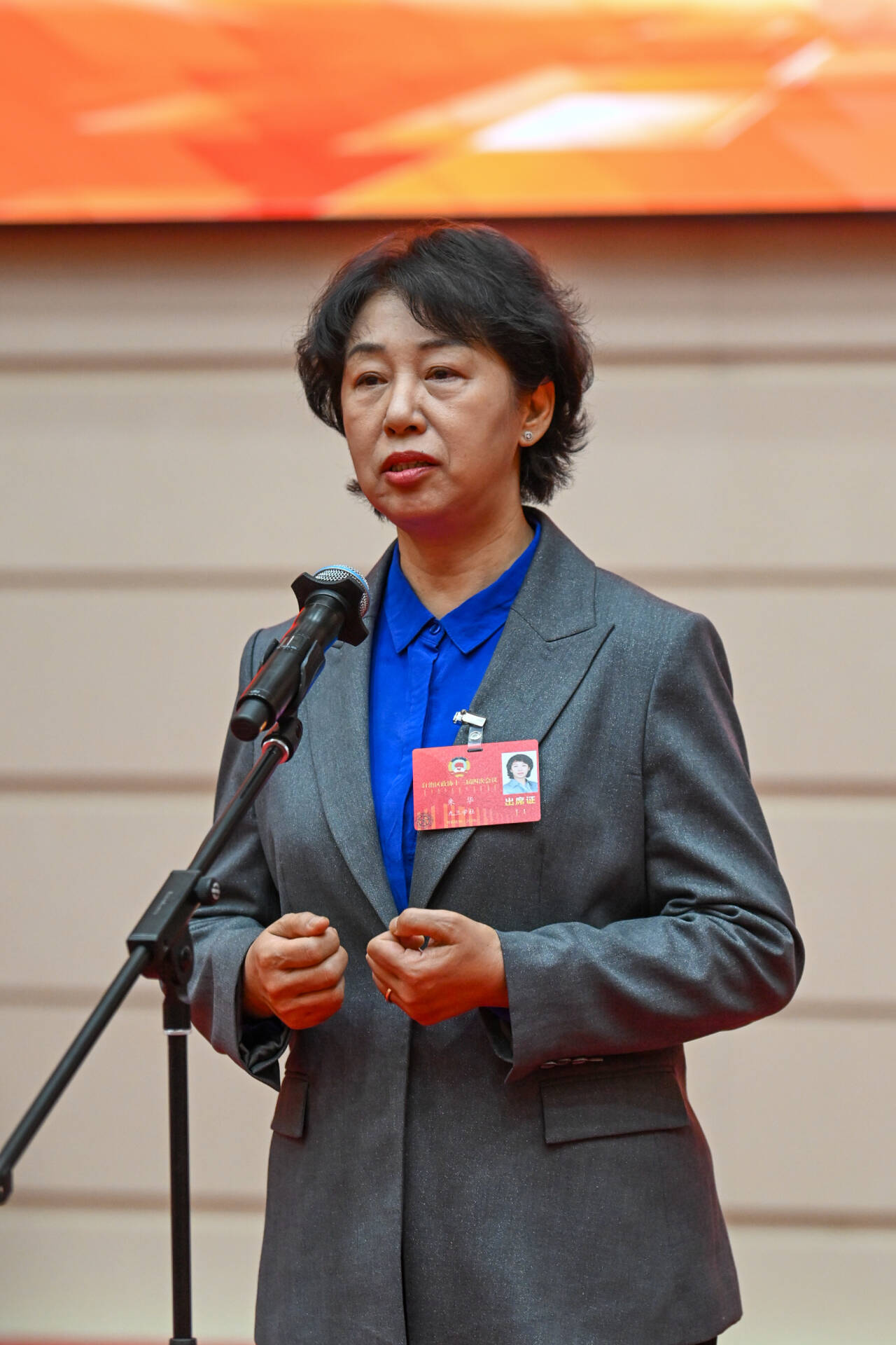朱华,自治区政协常委、九三学社内蒙古区委会副主委、内蒙古自治区人民医院儿科中心主任。草原云记者 王磊 摄 55b699173260028cf51d5db9f50c69b8_720.jpg