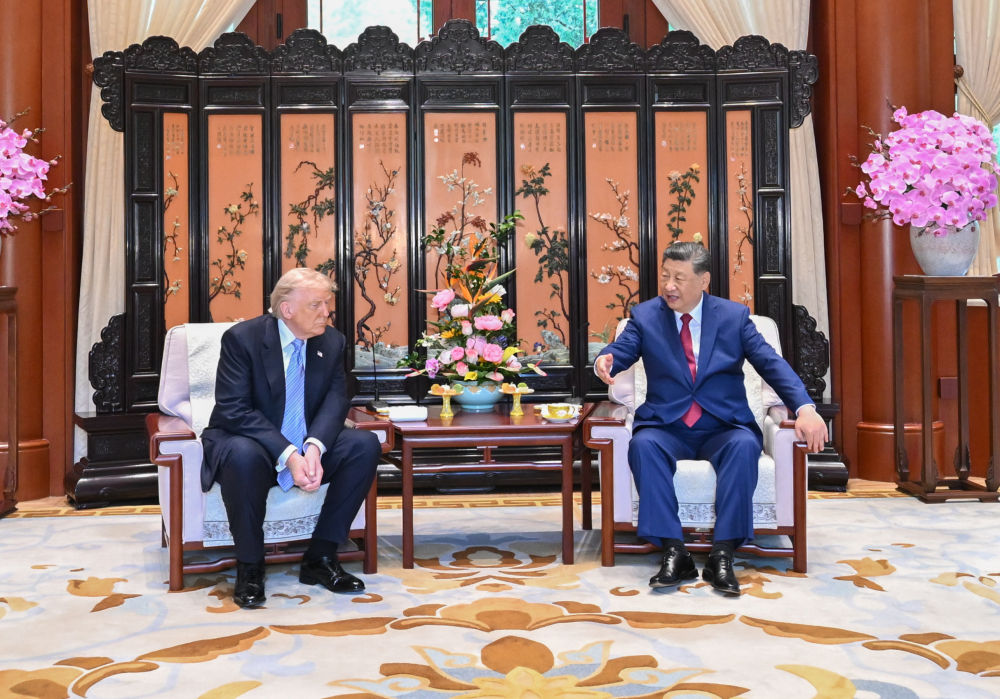 5月15日上午,国家主席习近平在中南海同美国总统特朗普举行小范围会晤。新华社记者 李响 摄