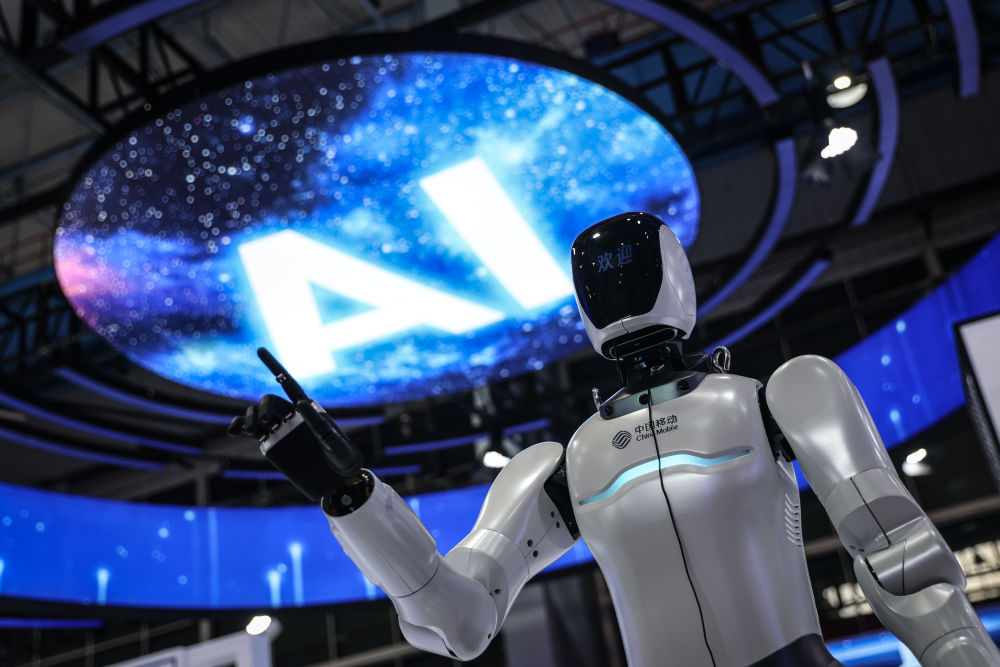 这是2025年9月6日在2025全球工业互联网大会展览区展示的机器人。2025年是“十四五”规划收官之年,我国创新指数首次跻身全球前十。