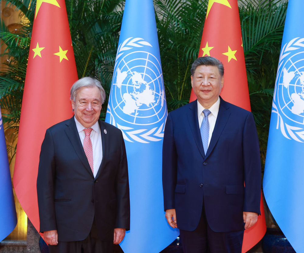 7月17日下午,国家主席习近平在上海西郊宾馆会见来华出席2026世界人工智能大会暨人工智能全球治理高级别会议的联合国秘书长古特雷斯。新华社记者 王晔 摄