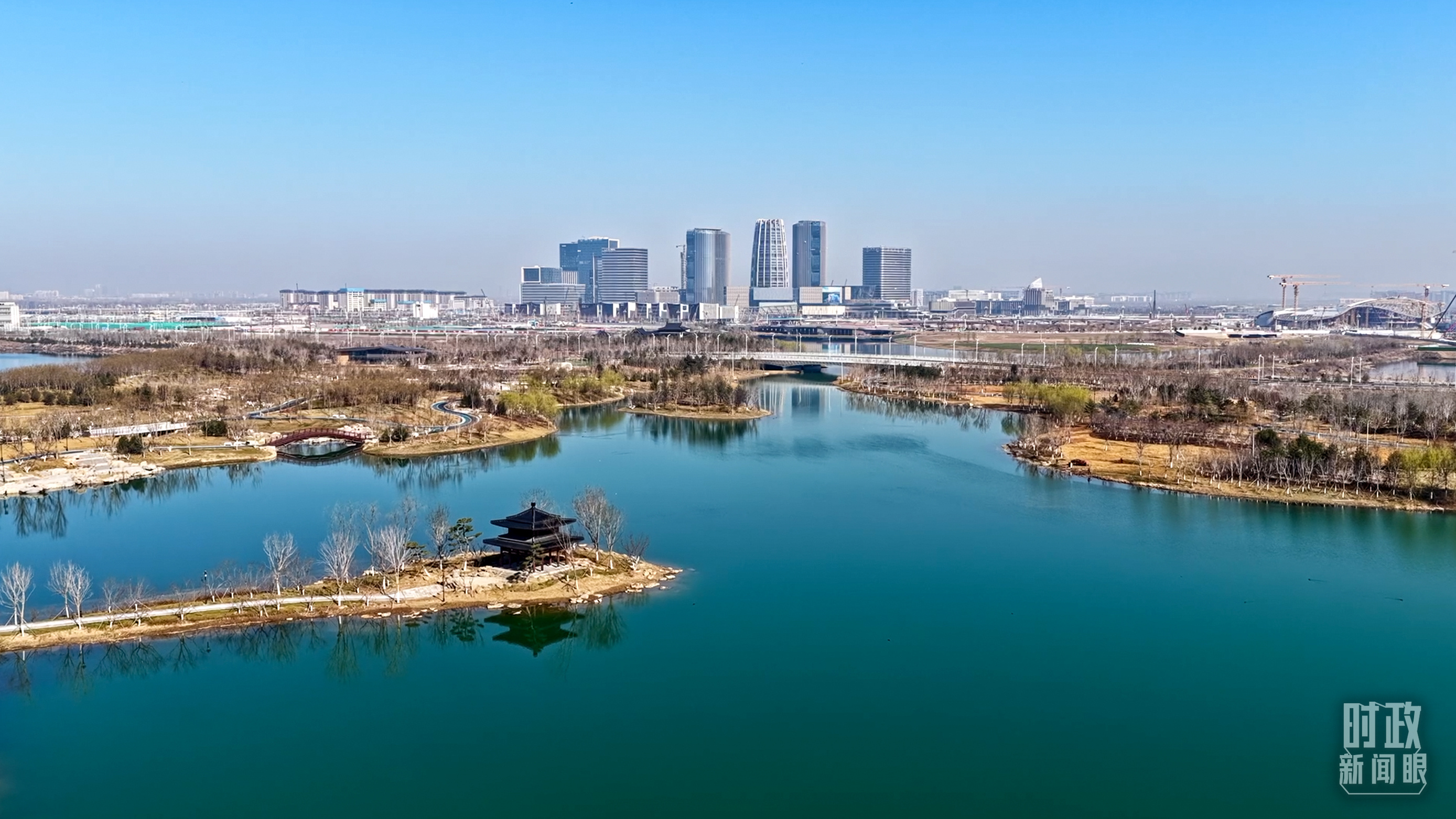 △3月23日,习近平总书记到河北雄安新区考察,主持召开深入推进雄安新区高质量建设和发展座谈会。(总台央视记者范凯拍摄)