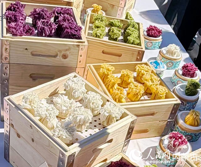 大会现场展出烧麦。实习生 赵爽摄