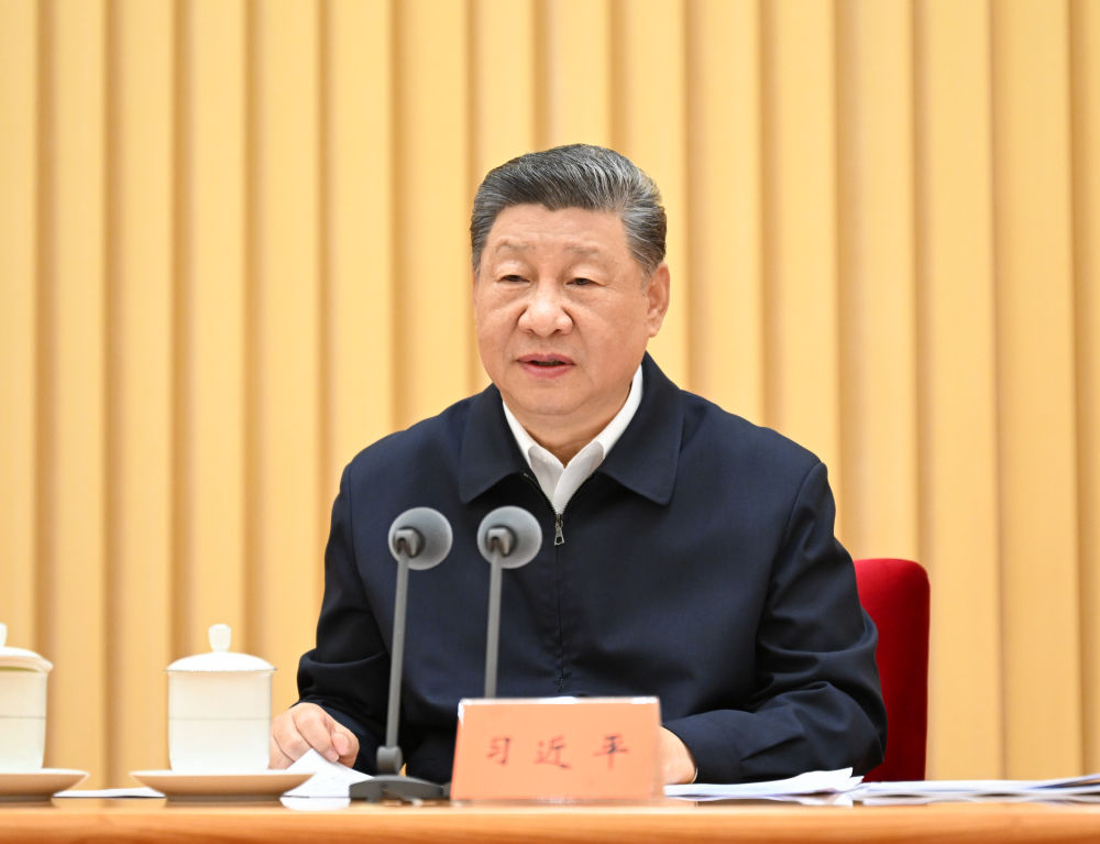 10月12日至13日,全国卫生与健康大会在北京召开。中共中央总书记、国家主席、中央军委主席习近平出席会议并发表重要讲话。新华社记者 谢环驰 摄