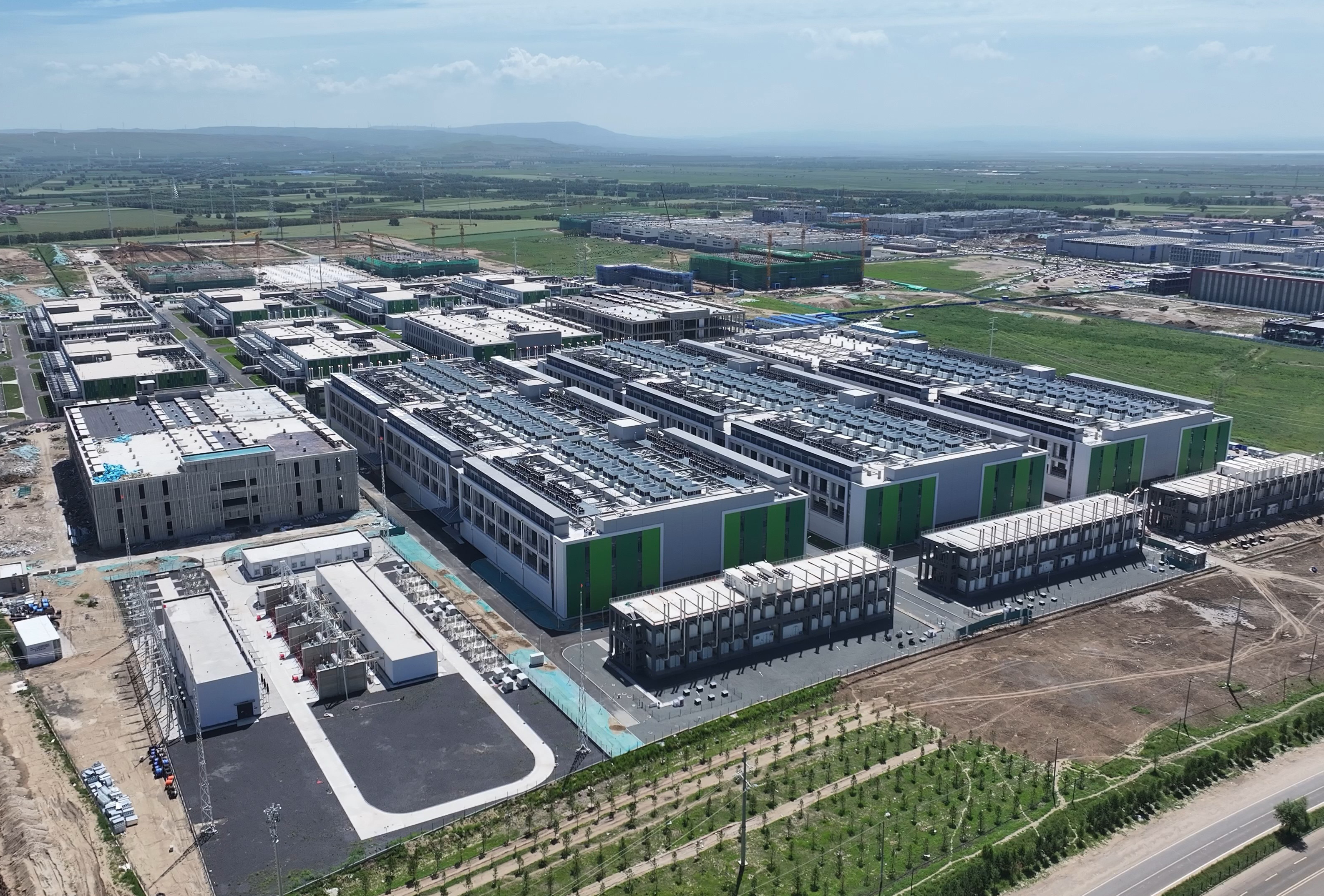 中金数据乌兰察布零碳算力基地。王瑞成 摄
