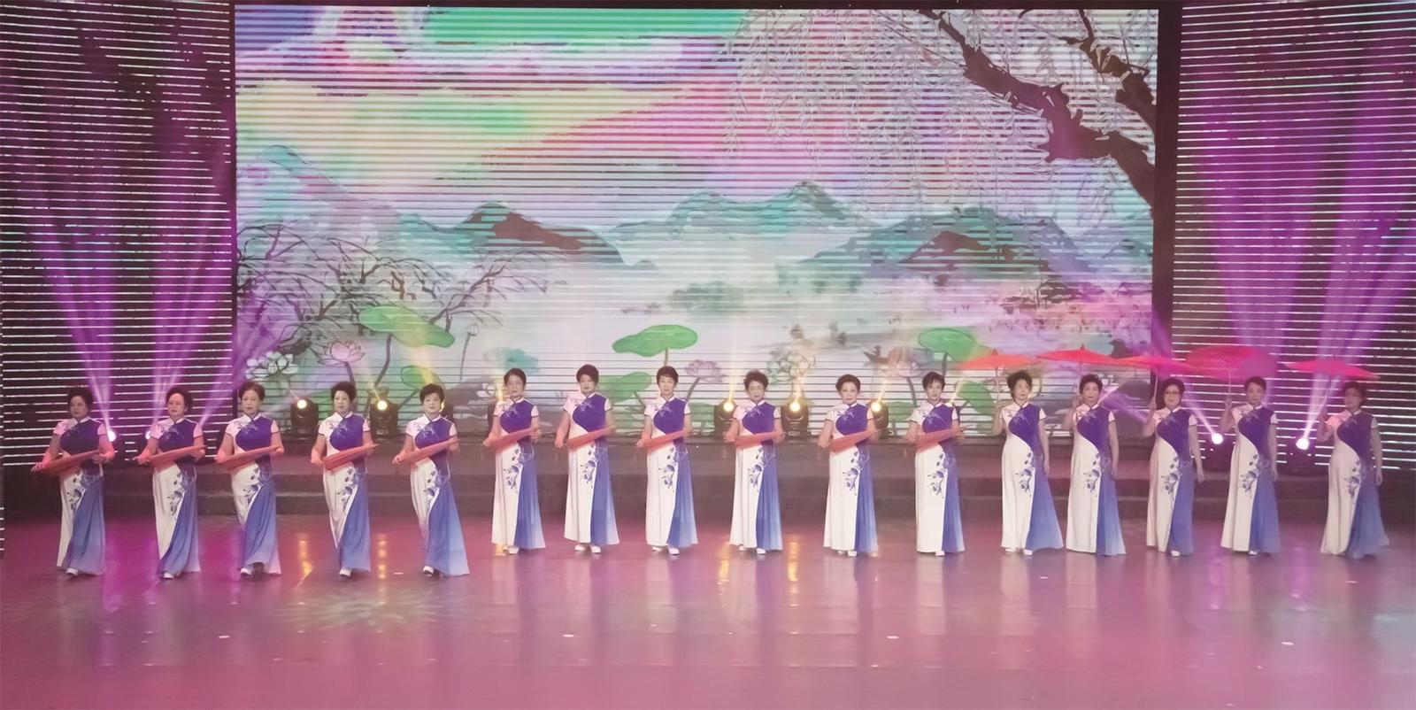 巴彦淖尔首届老年春晚